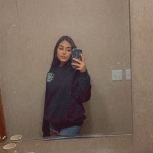 Meet your Posher, Juliana m.